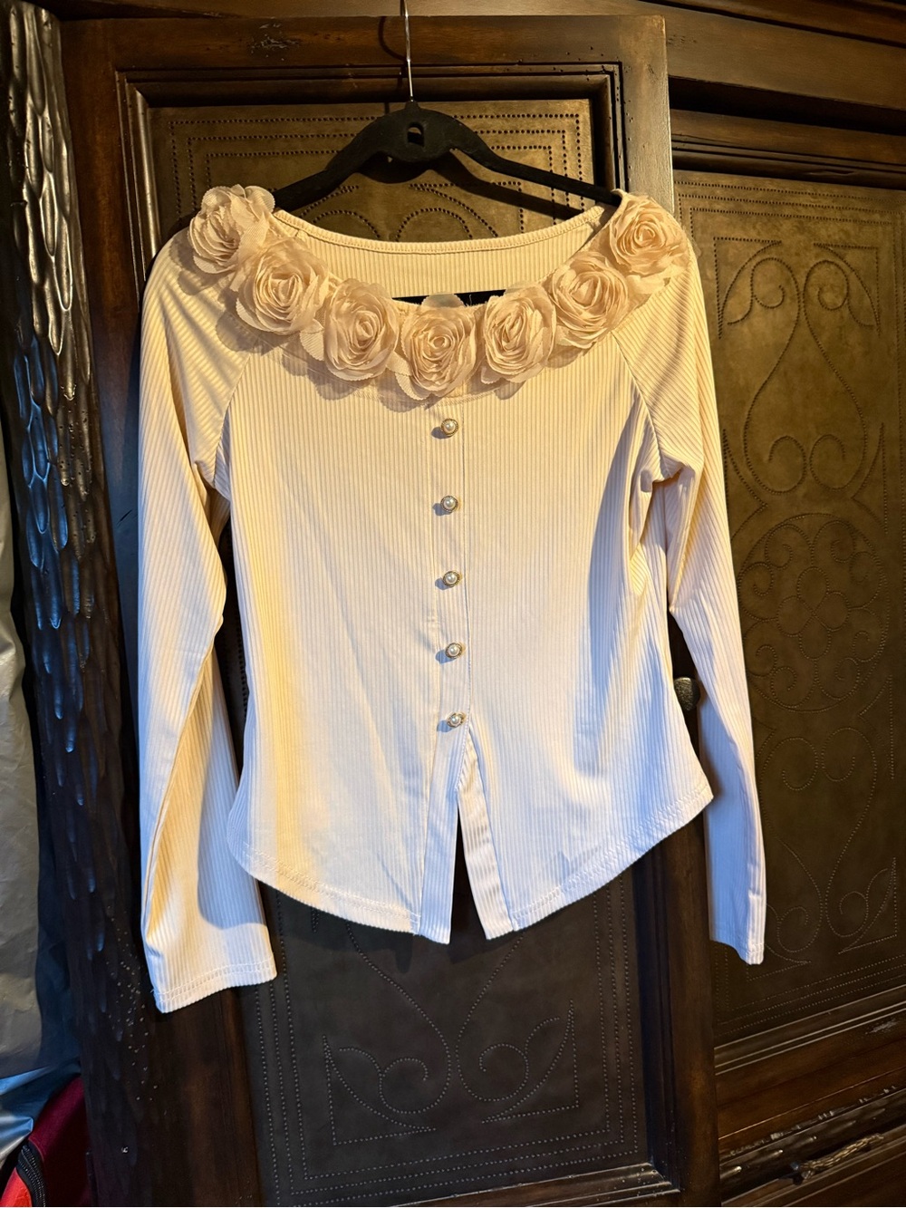 Cream Floral-Trim Long Sleeve Button Front Top